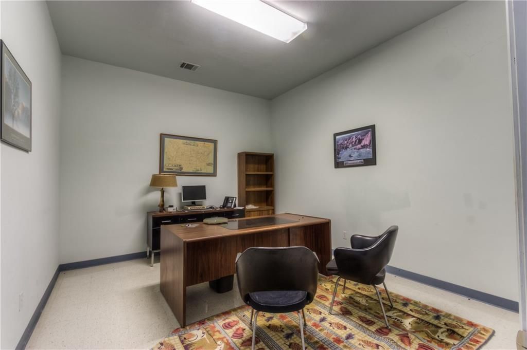 8200 N Interstate 45 Service Rd, Palmer, TX 75152